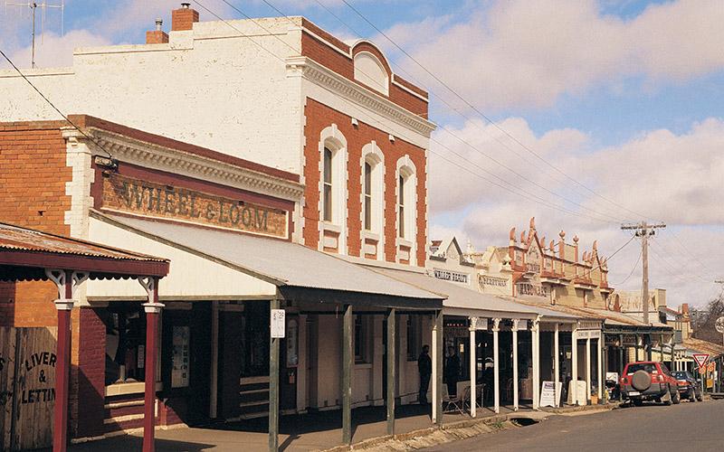 誰能帶我移民？尋找可靠移民途徑與專家的建議