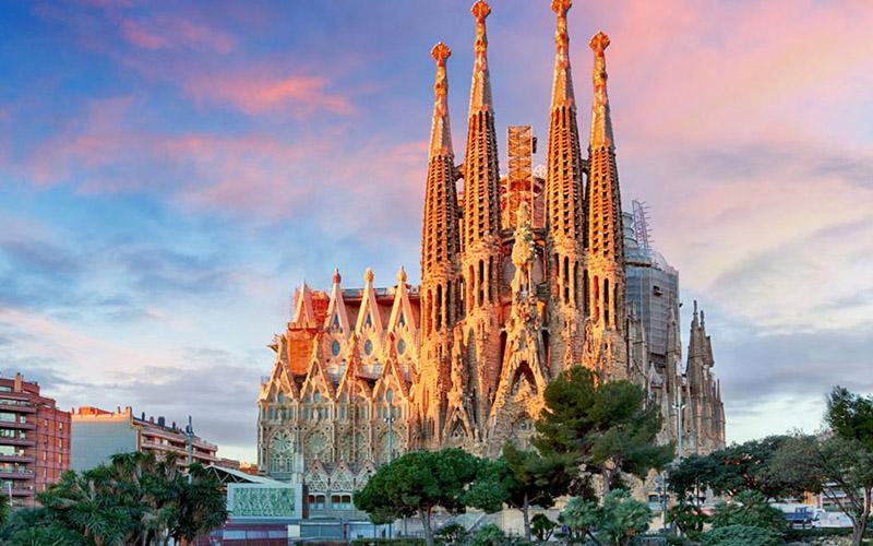 西班牙購房移民過期能不能續(xù)簽？詳解續(xù)簽條件與流程