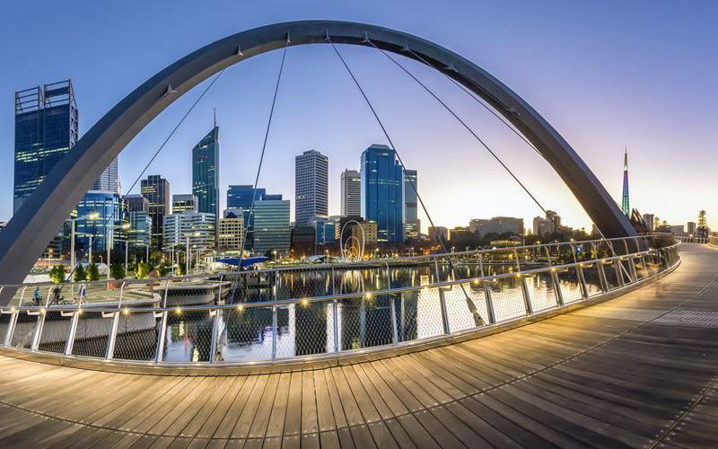 投資移民拿到綠卡概率有多大？解析影響成功率的關(guān)鍵因素