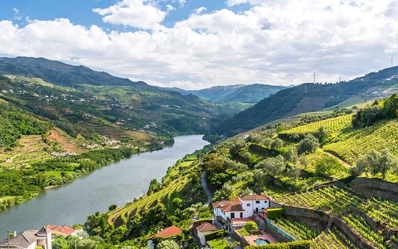 葡萄牙移民停止了嗎？探究葡萄牙移民政策的較新動(dòng)態(tài)