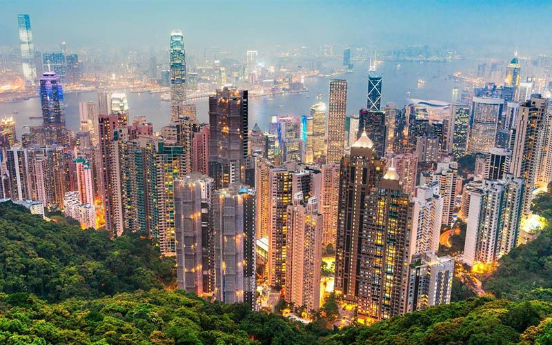 中國(guó)香港投資移民多長(zhǎng)時(shí)間？了解申請(qǐng)過程與時(shí)間規(guī)劃