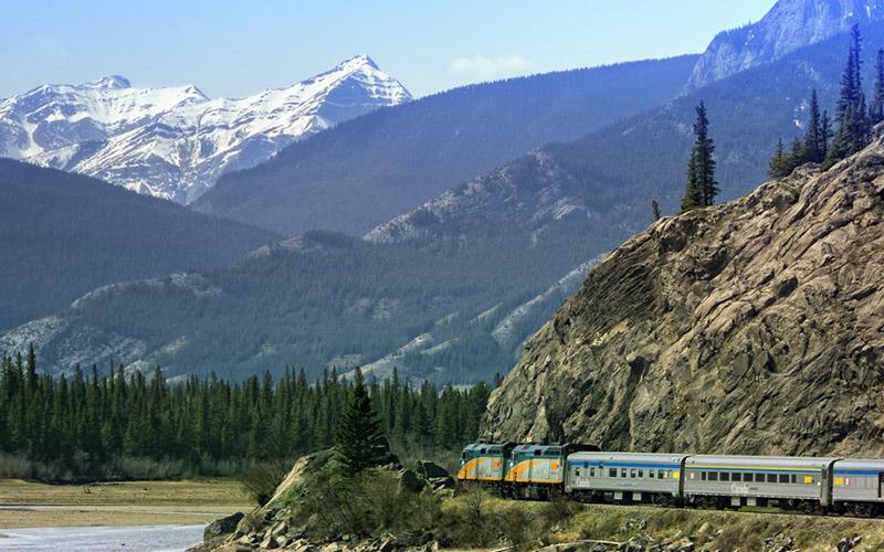 咨詢境外移民條例找誰解決？了解移民法規(guī)咨詢途徑與專業(yè)服務